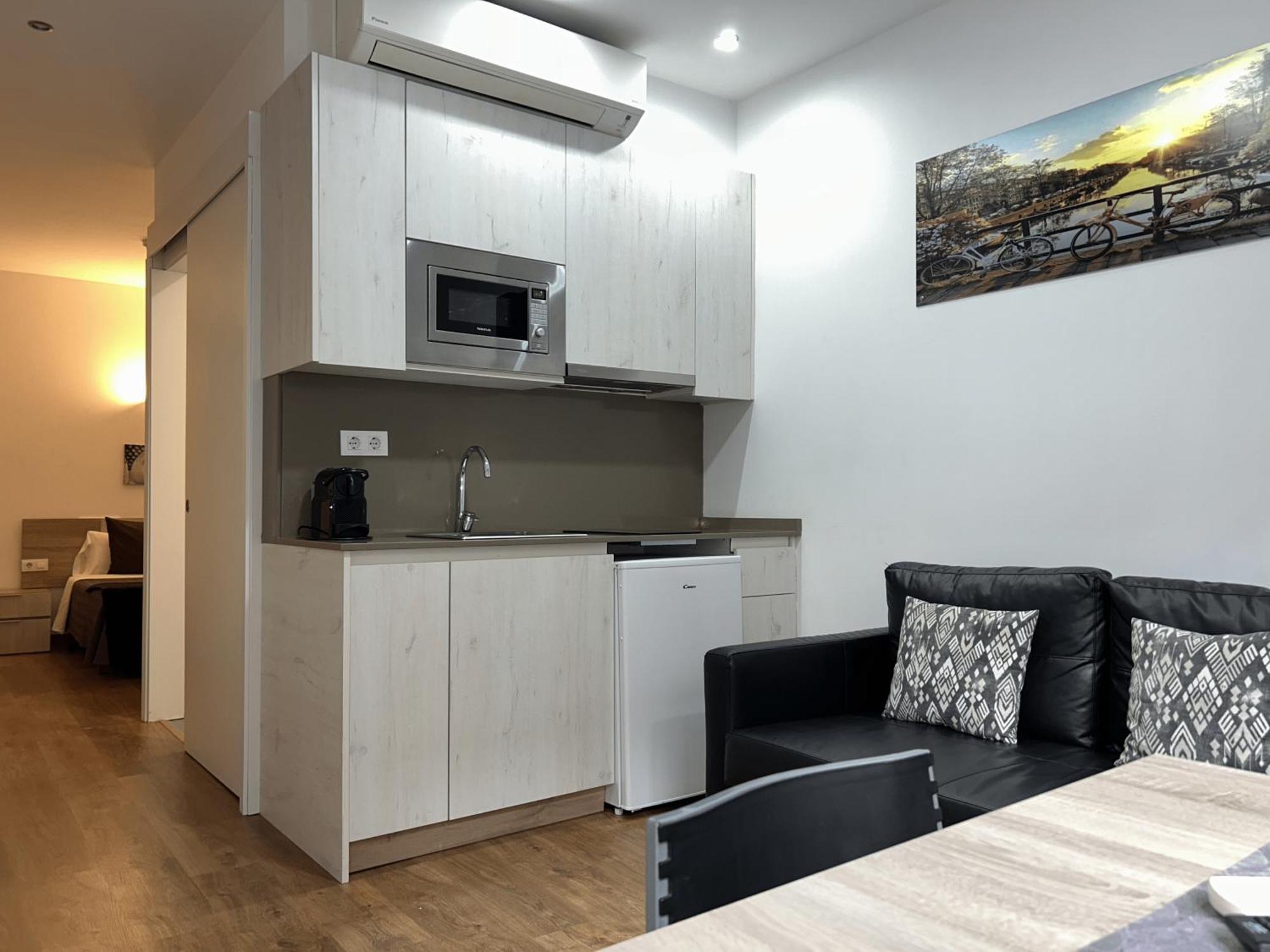 Apartahotel Baldiri ซานบอยเดลยูเบรกัต ภายนอก รูปภาพ